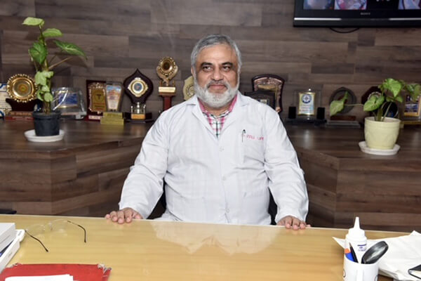 Dr. Atul Kapoor